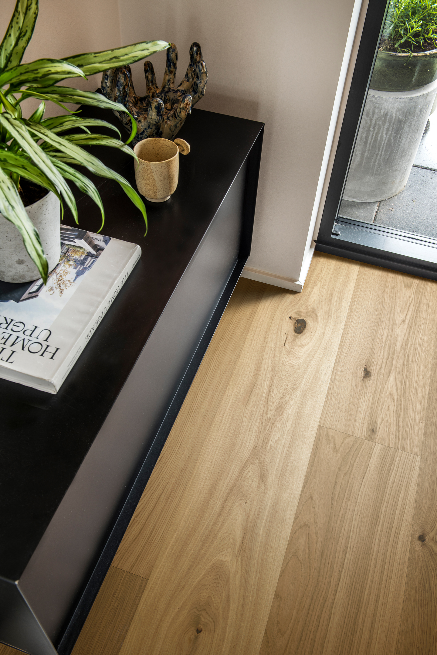 Kovetettu puulattia tammi Eket 3.0 XXL Natural harjattu mattalakka