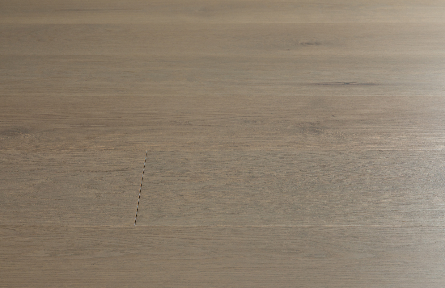 Kovetettu puulattia tammi Skivarp 3.0 XL Mineral Grey mattalakka KL33