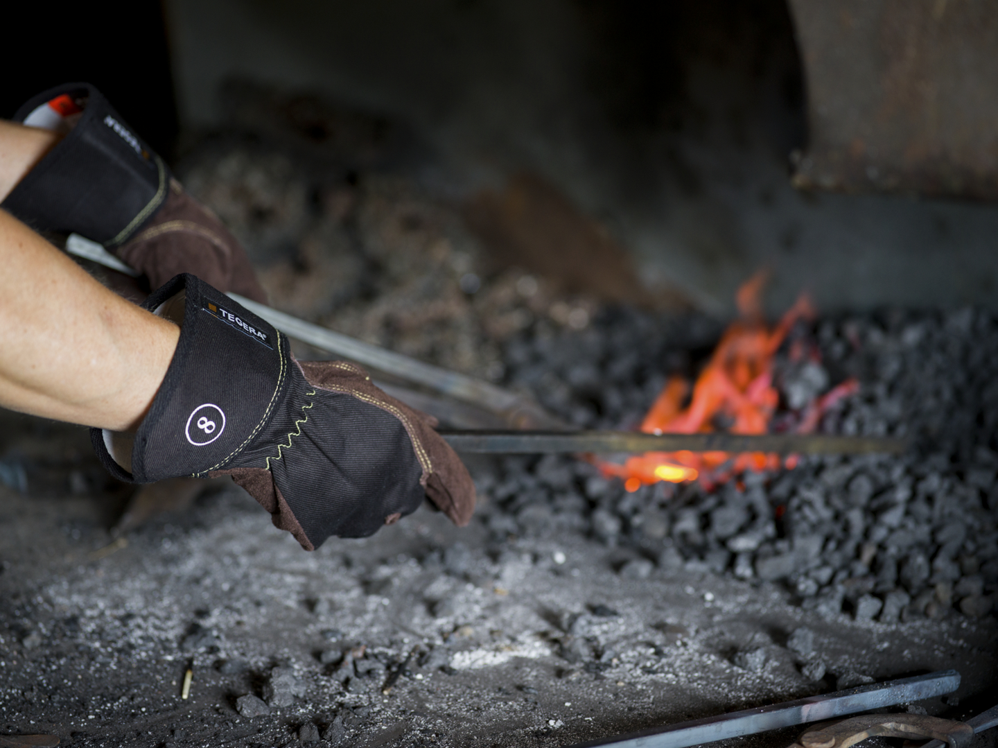 Käsineet TEGERA 169