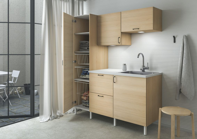 Temal yläkaappi kippiovella