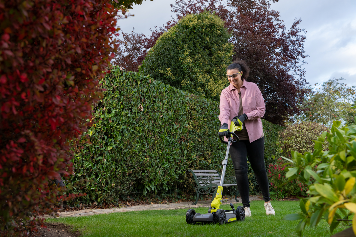 Ruohotrimmeri/ruohonleikkuri Ryobi RY18LMC30A-0 18V ONE+ runko