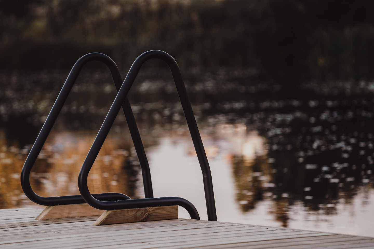 Laituritikas Varax 430 4-askelmainen musta