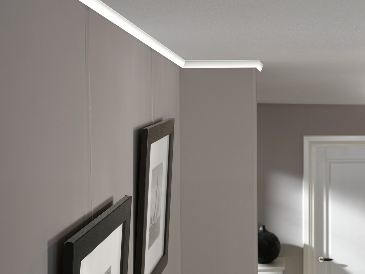 Kaareva kattolistasetti Pisla Easy valk/maalattava 200 cm