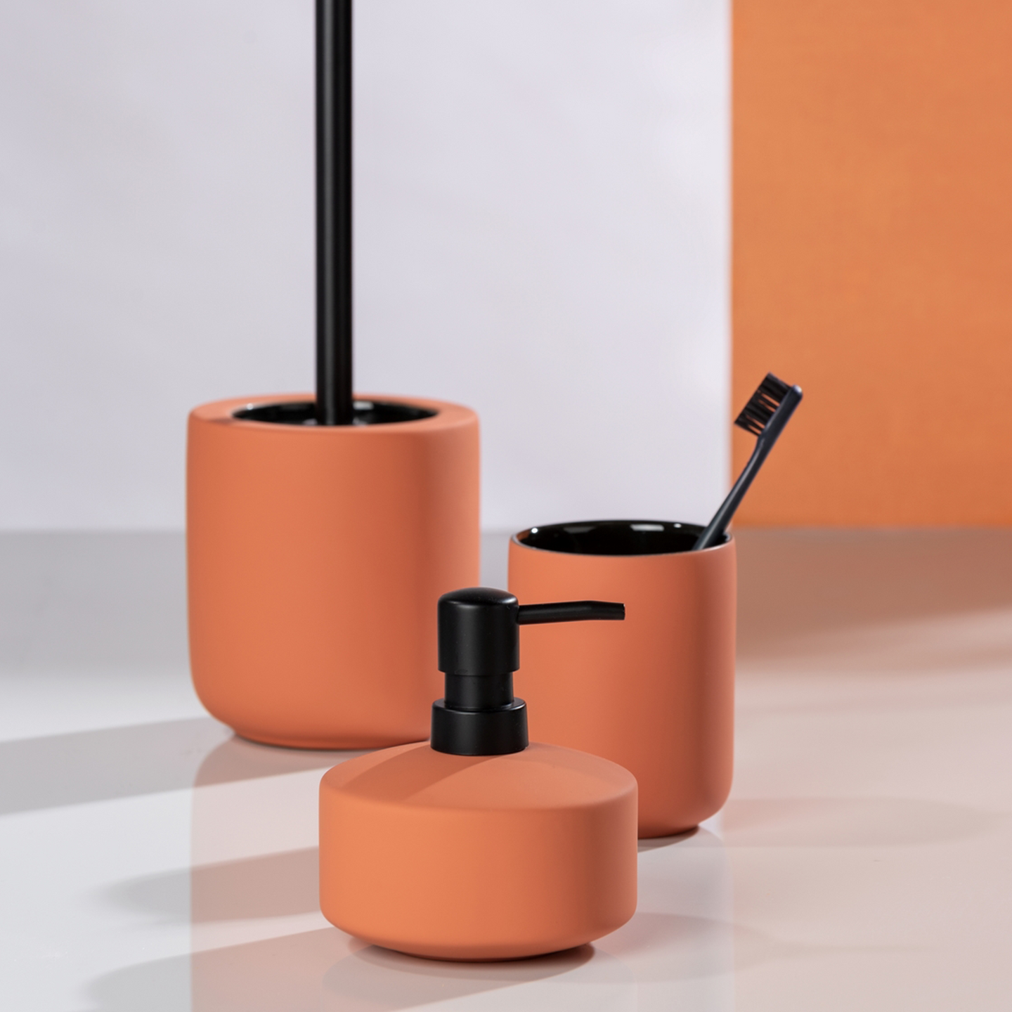 Saippua-annostelija Wenko Avellino terrakotta