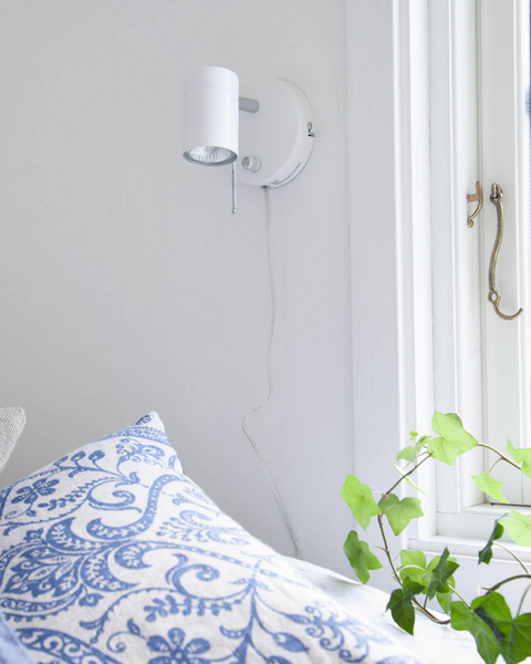 Seinävalaisin By Rydéns Correct 1-osainen mattavalkoinen