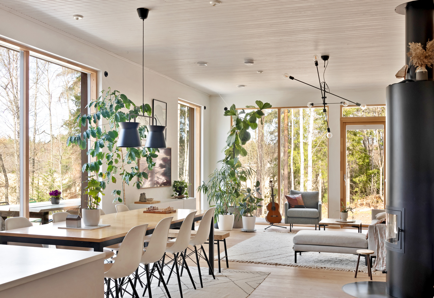 Riippuvalaisin Sessak Kaksi musta