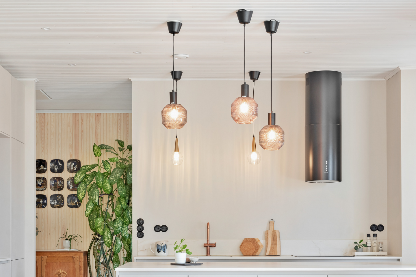 Riippuvalaisin Sessak Noel 1-osainen savu