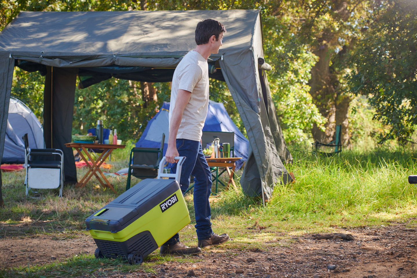 Kylmälaukku Ryobi RY18CB23A-0 ONE+ 18V tai 230V runko