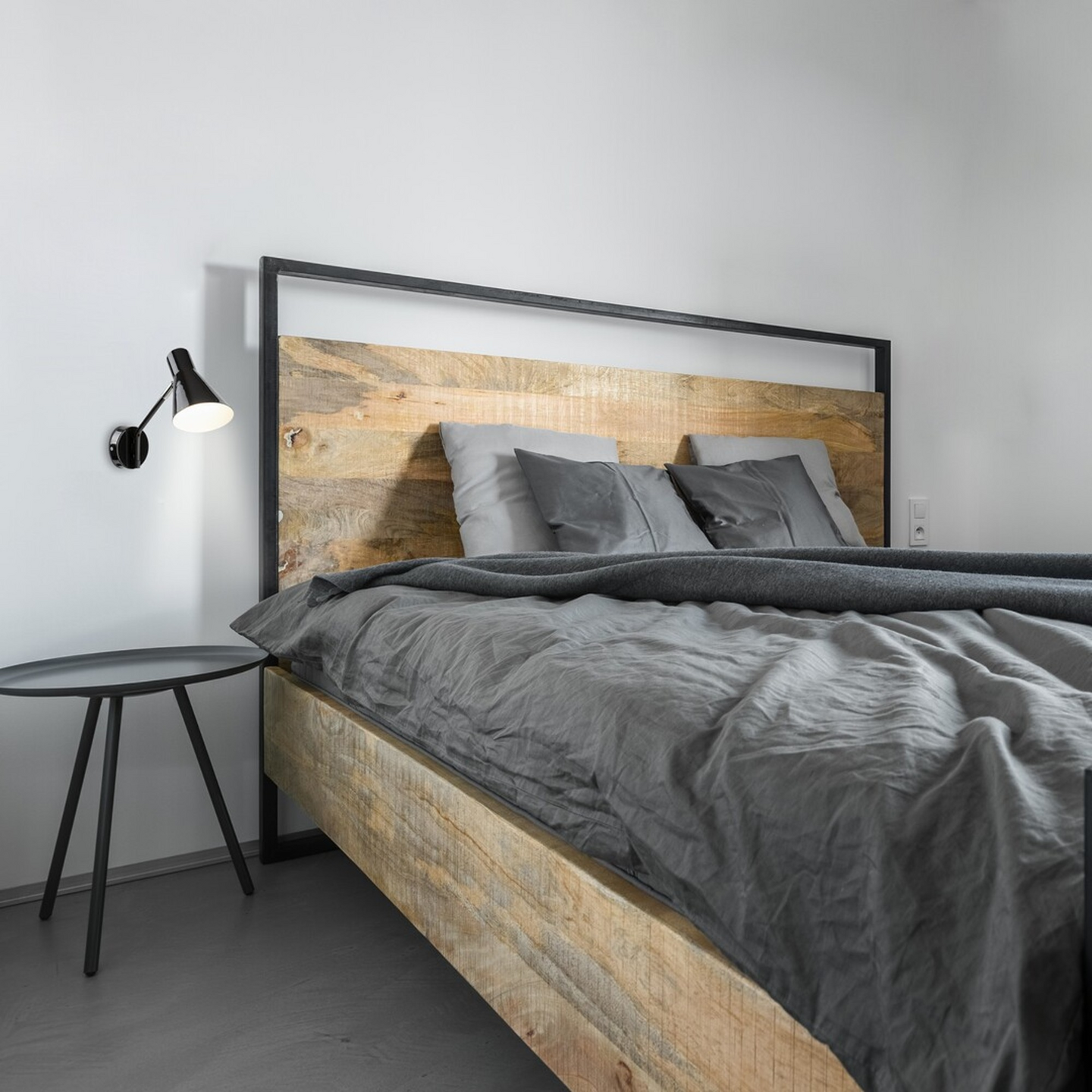 Seinävalaisin RABALUX ALFONS 120mm E27 max.25W musta