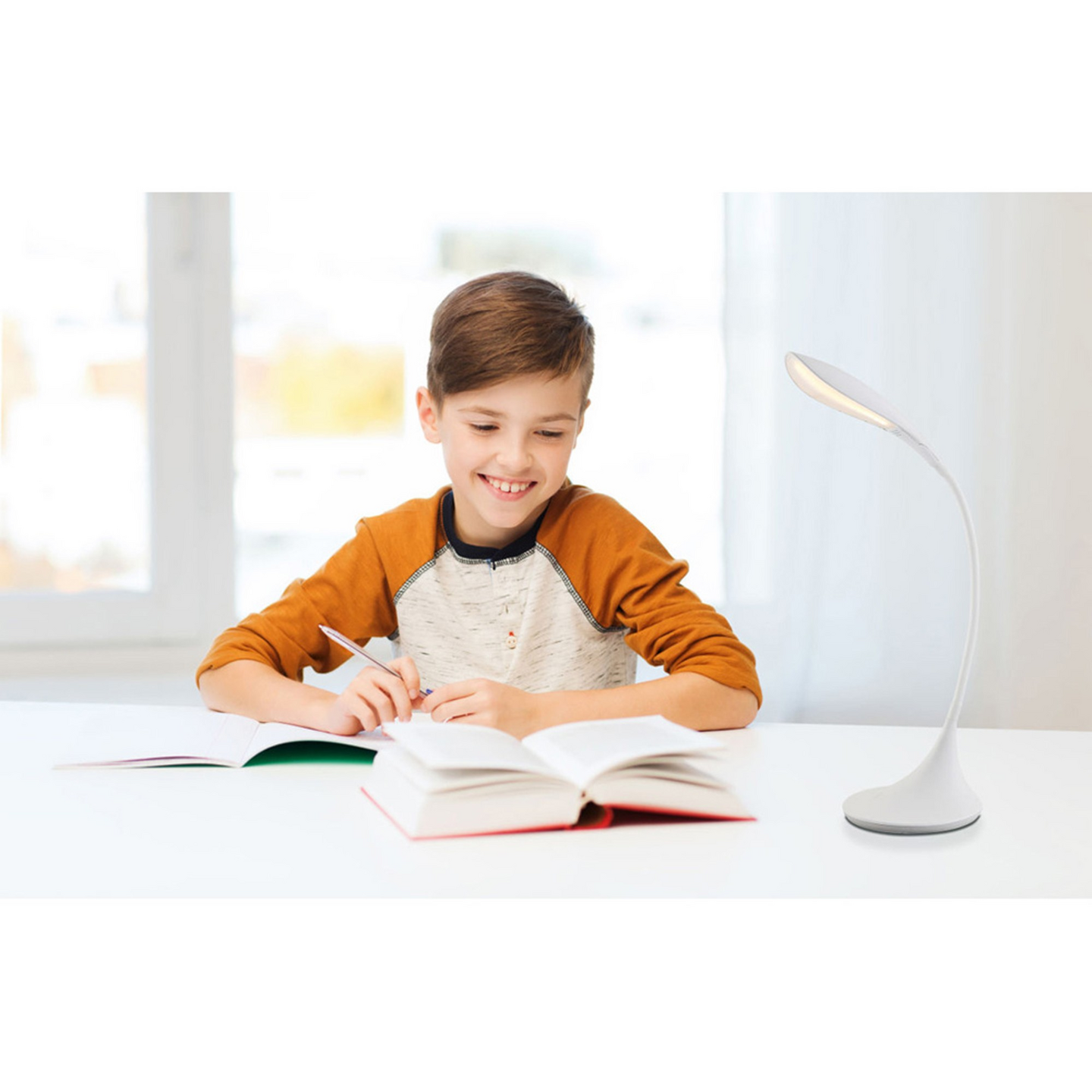 Pöytävalaisin Globo Shannon led 510x670mm 5W valkoinen