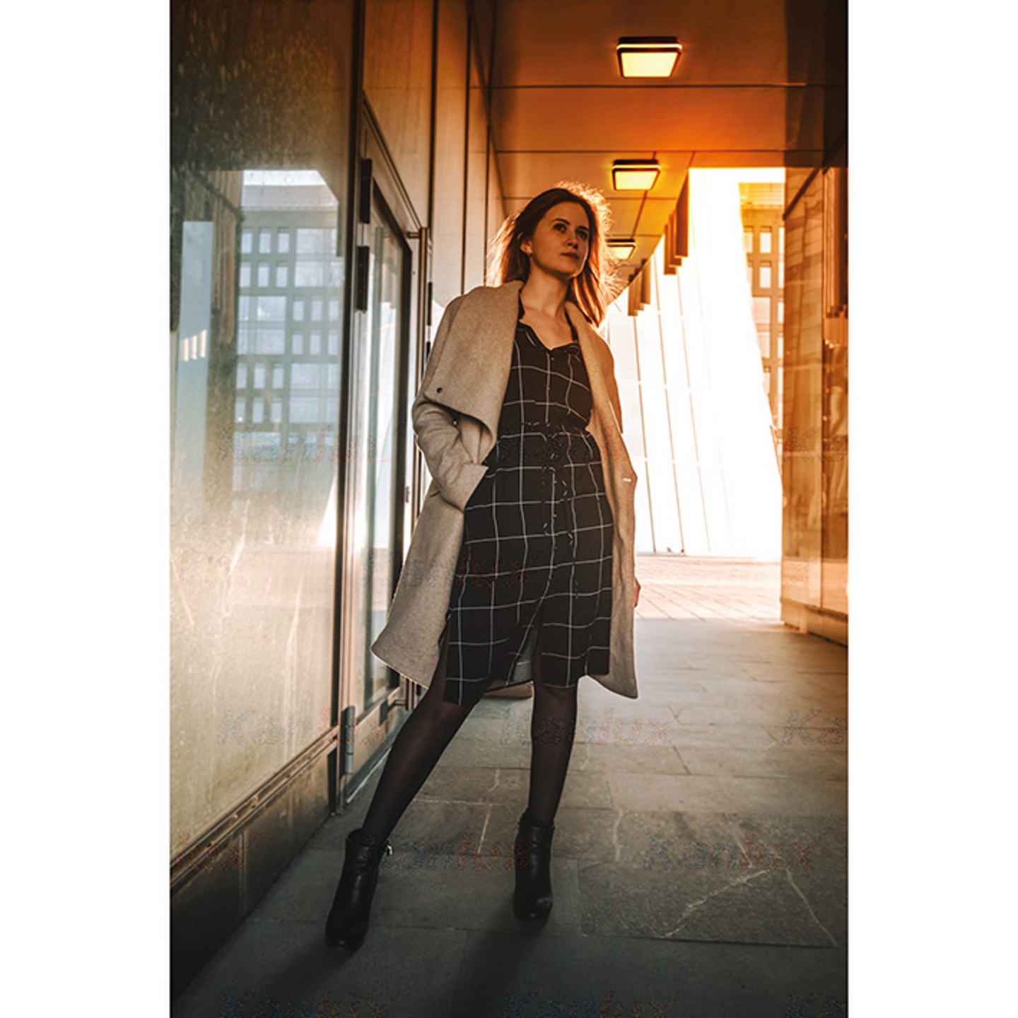 Kattovalaisin Kanlux Beno led 260x260mm 24W IP54 antrasiitti