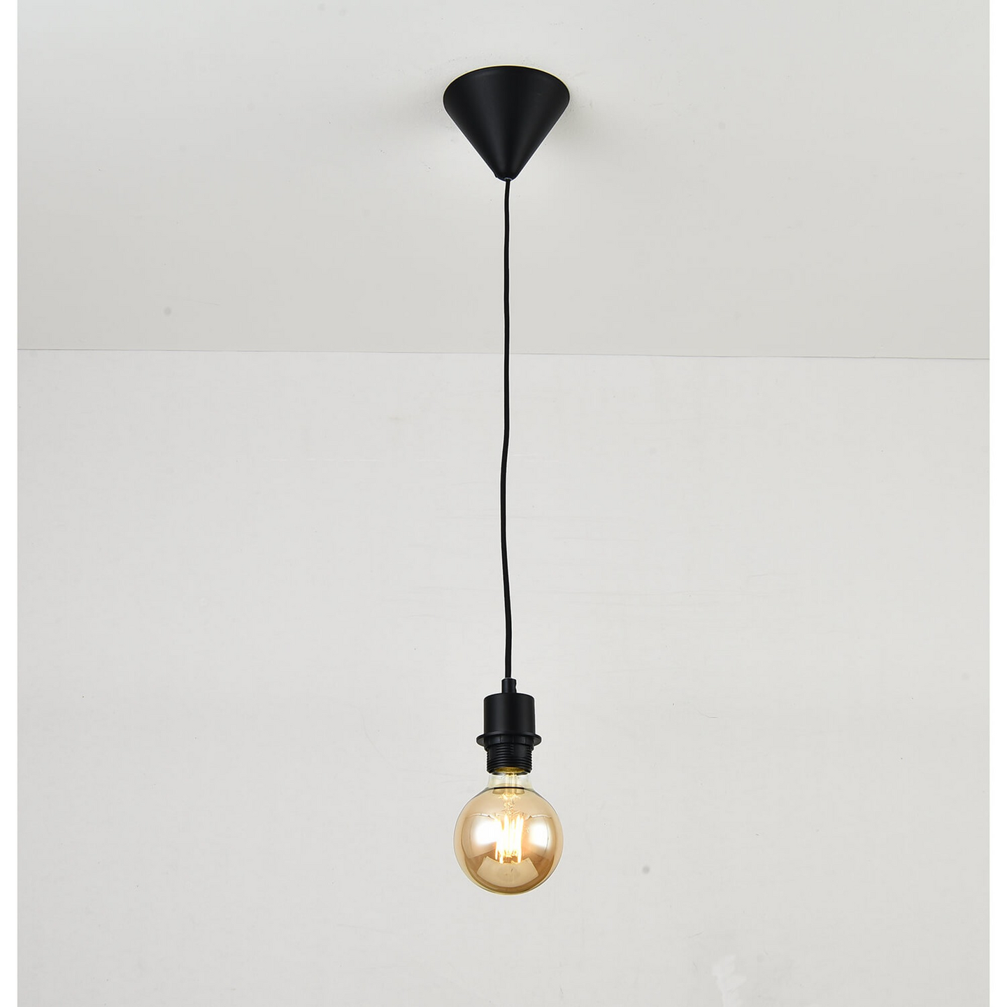 Riippuvalaisimen johtosarja Focuslight Dennis E27 maks.42W musta