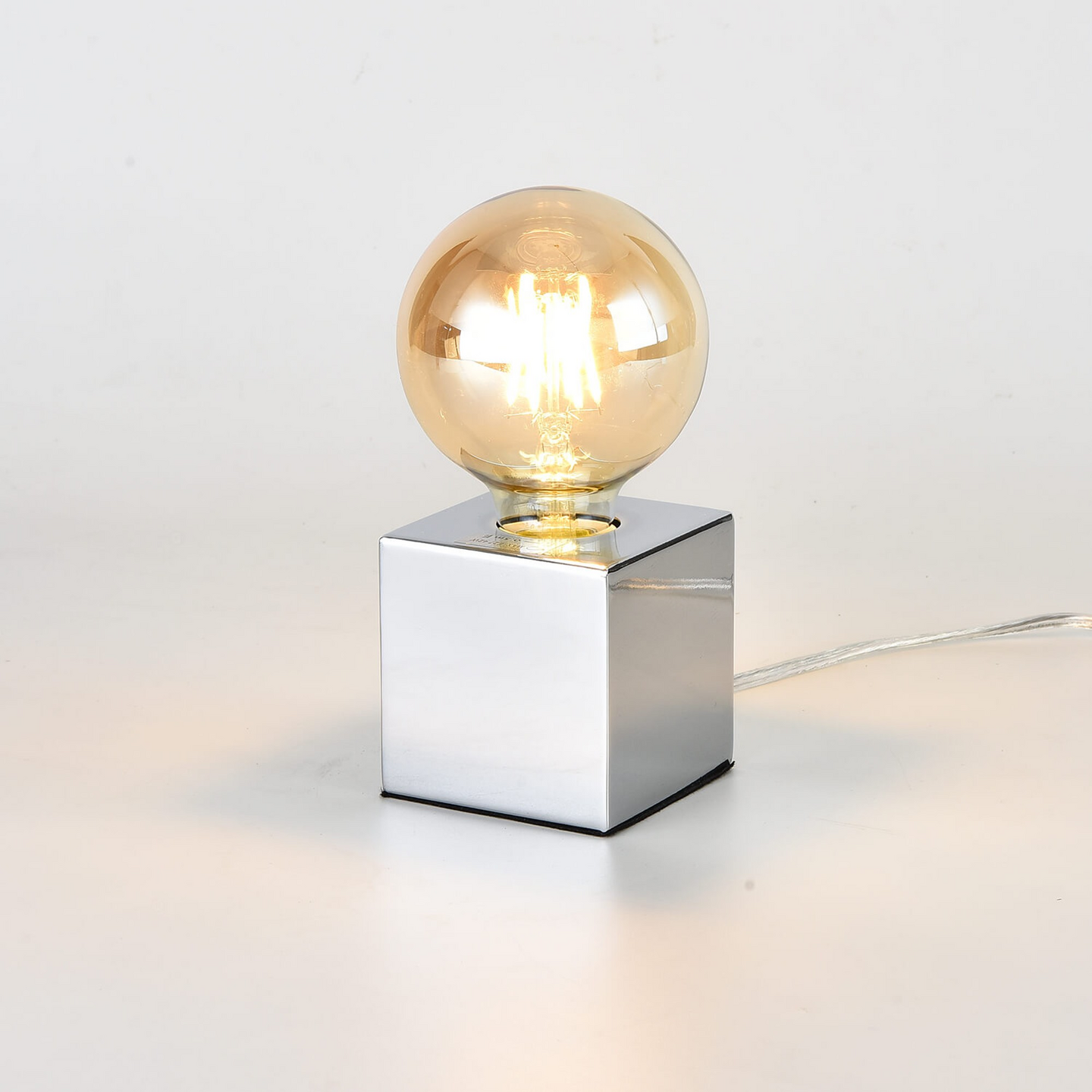 Pöytävalaisin Focuslight Noppa 100x100 mm E27 maks.42W kromi