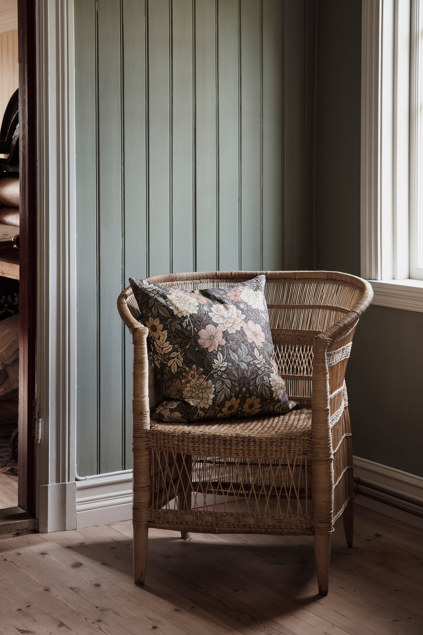 Dahlia Garden-tyynynpäällinen 50x50cm ruskea