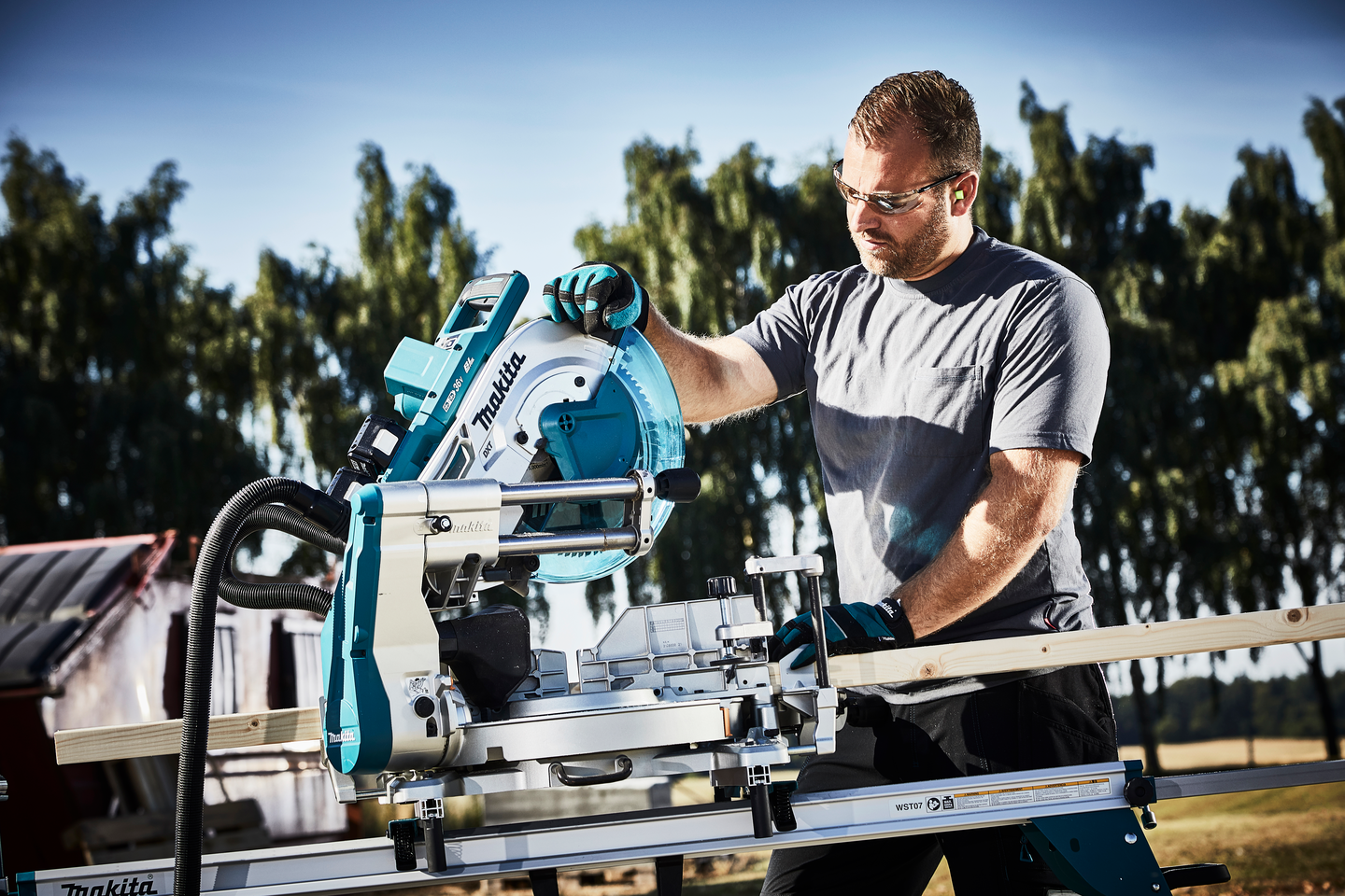 Akkujiirisaha Makita DLS211ZU 2x18V runko