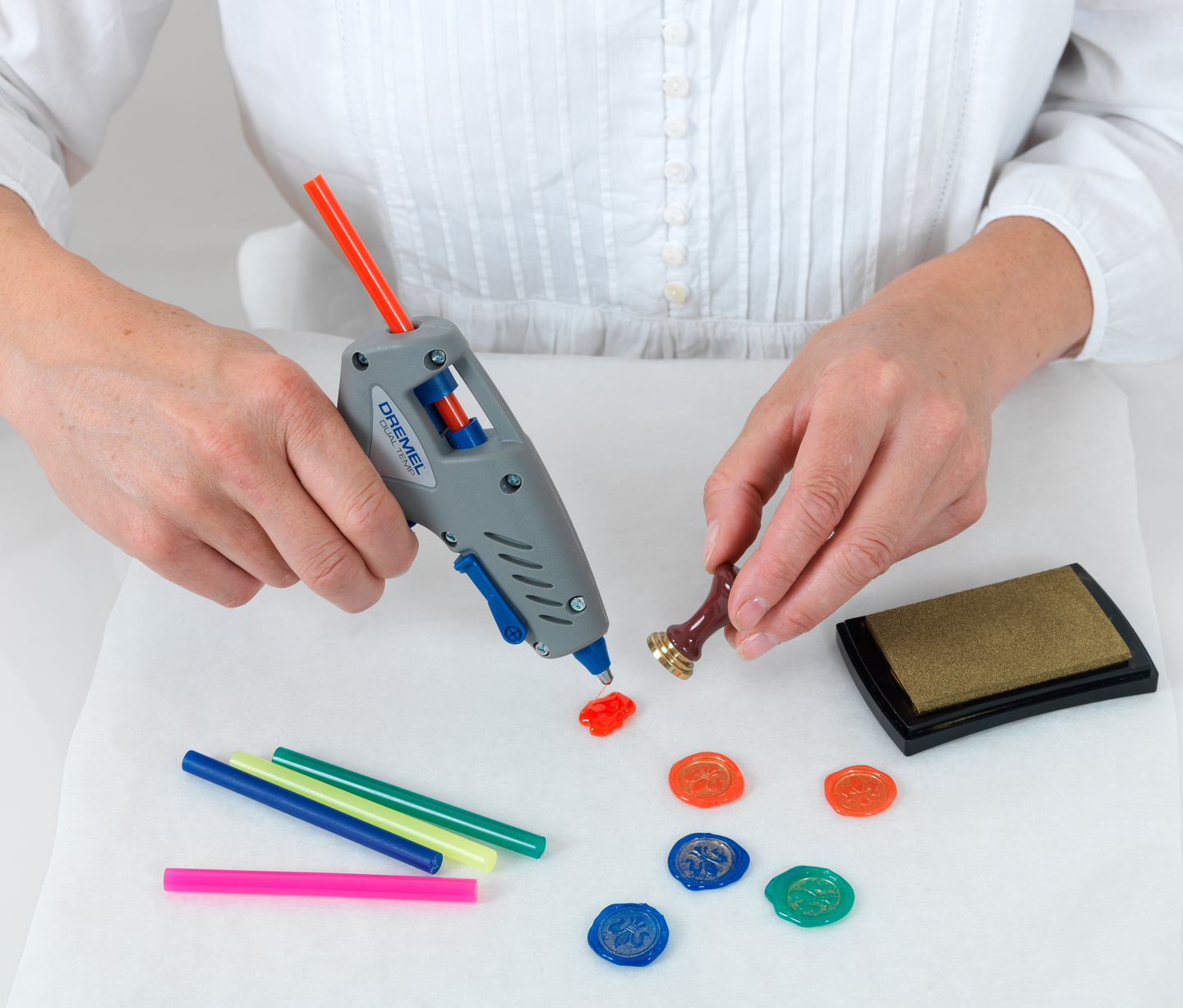 Väriliimapuikot Dremel 7mm 12kpl