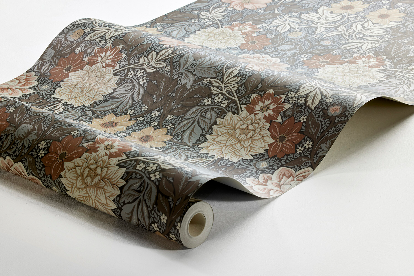 FALSTERBO III 7689 DAHLIA GARDEN