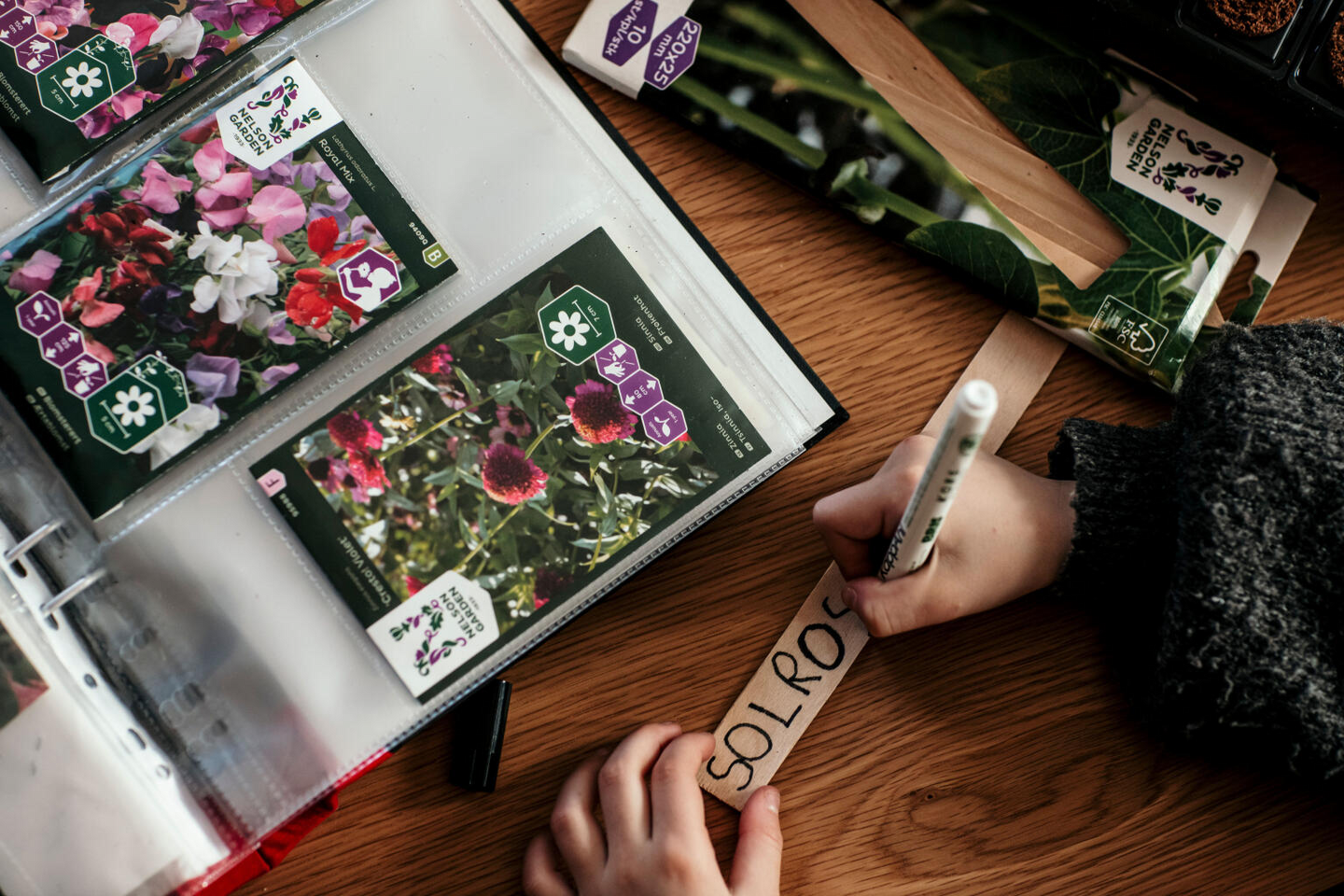 Nimikyltti Nelson Garden puu 22cm 10-pack