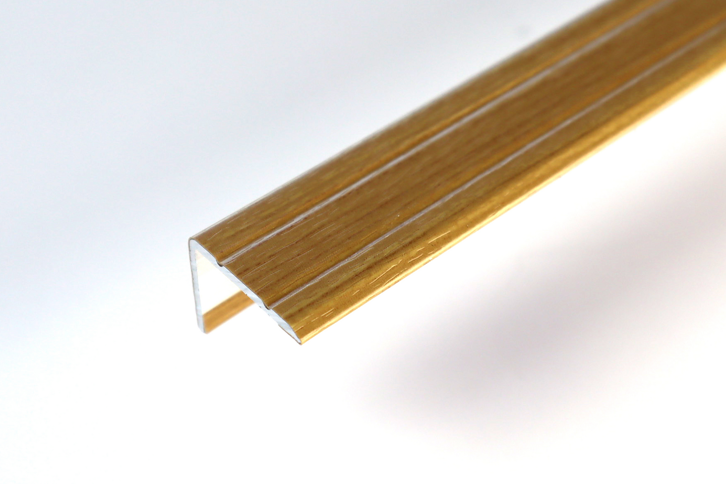 Tarra-askelkulma 25x20mm tammi 2000mm