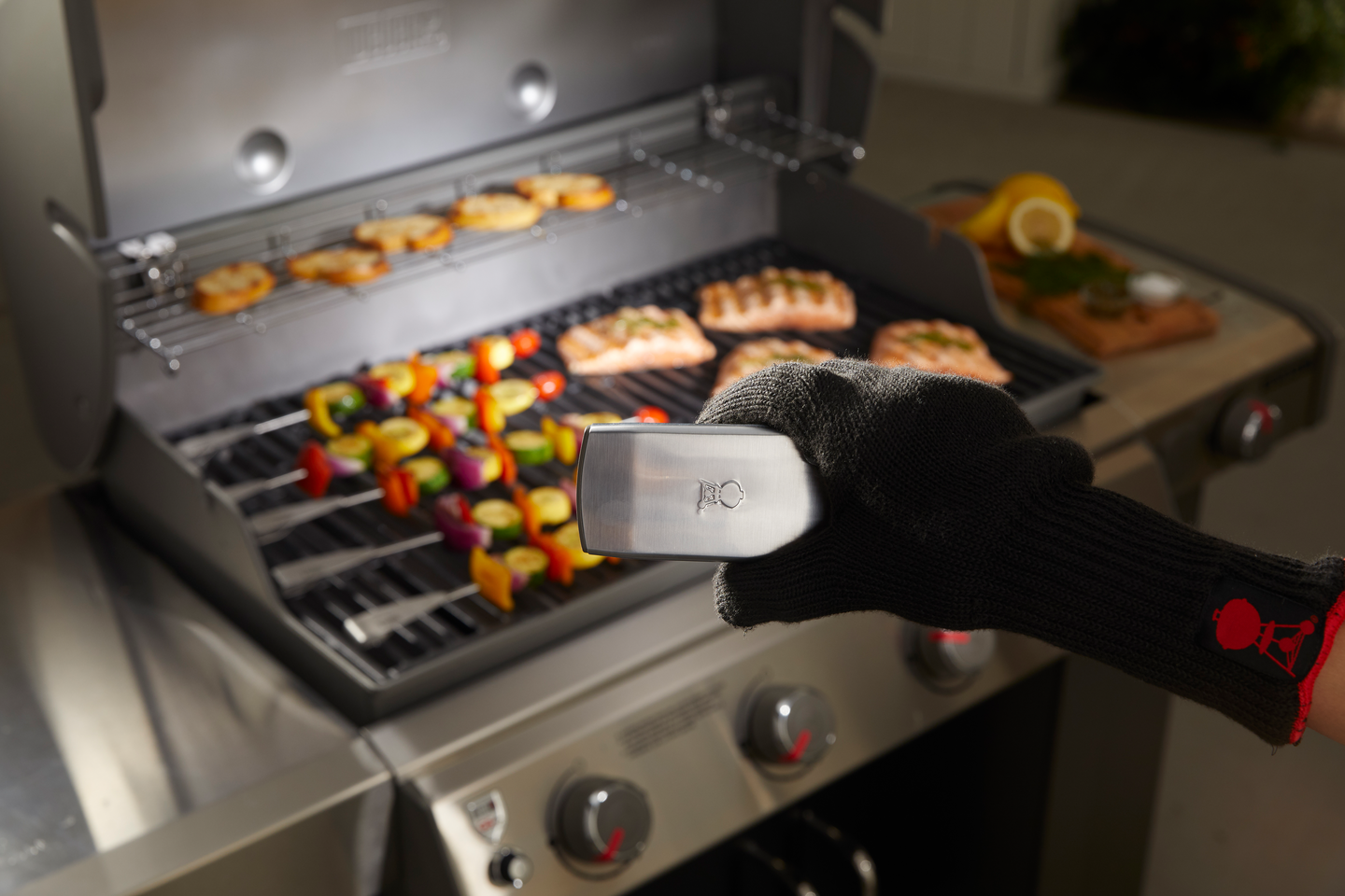 Grillivalaisin Weber