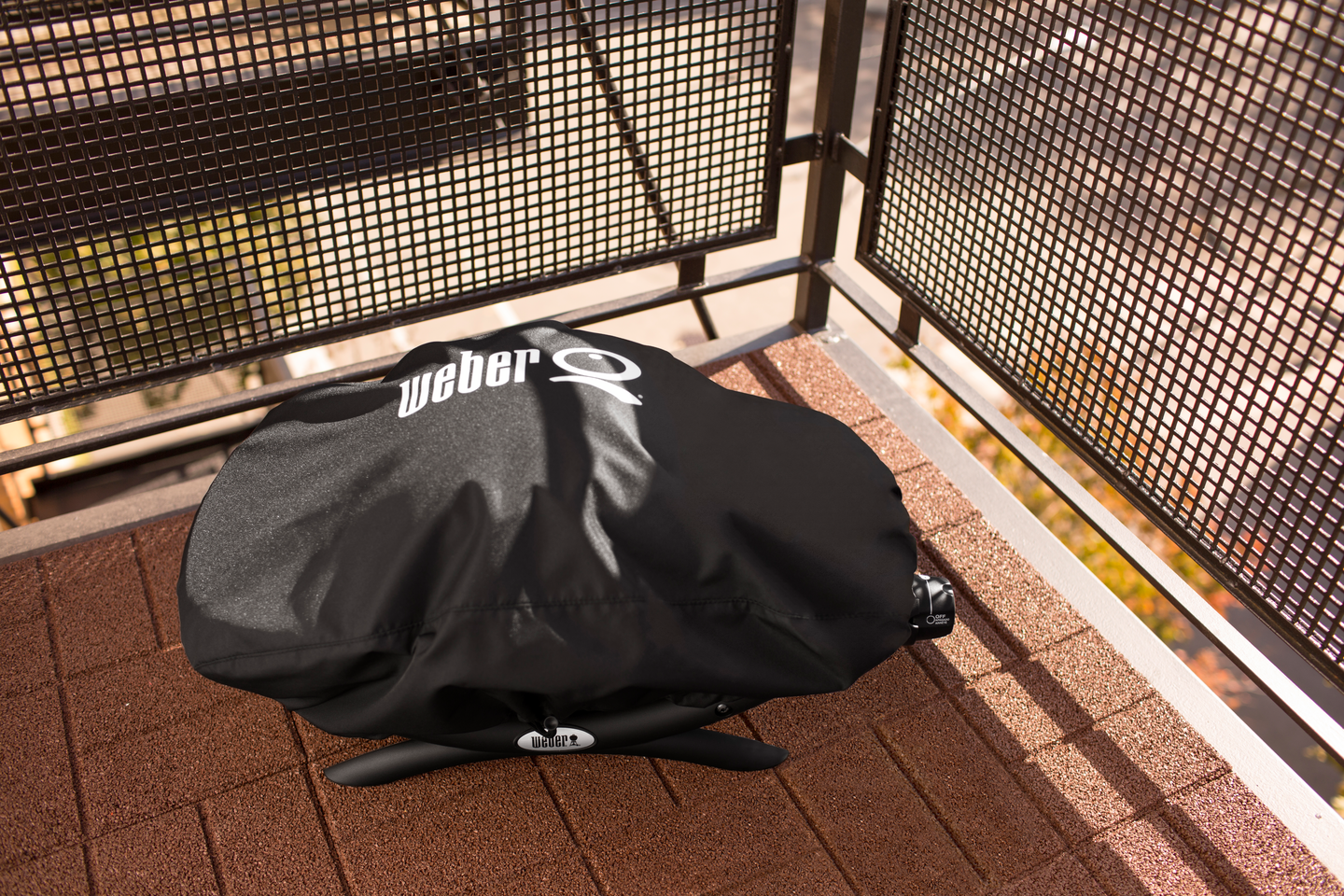 Suojahuppu Weber Premium Q2000/200 sarja