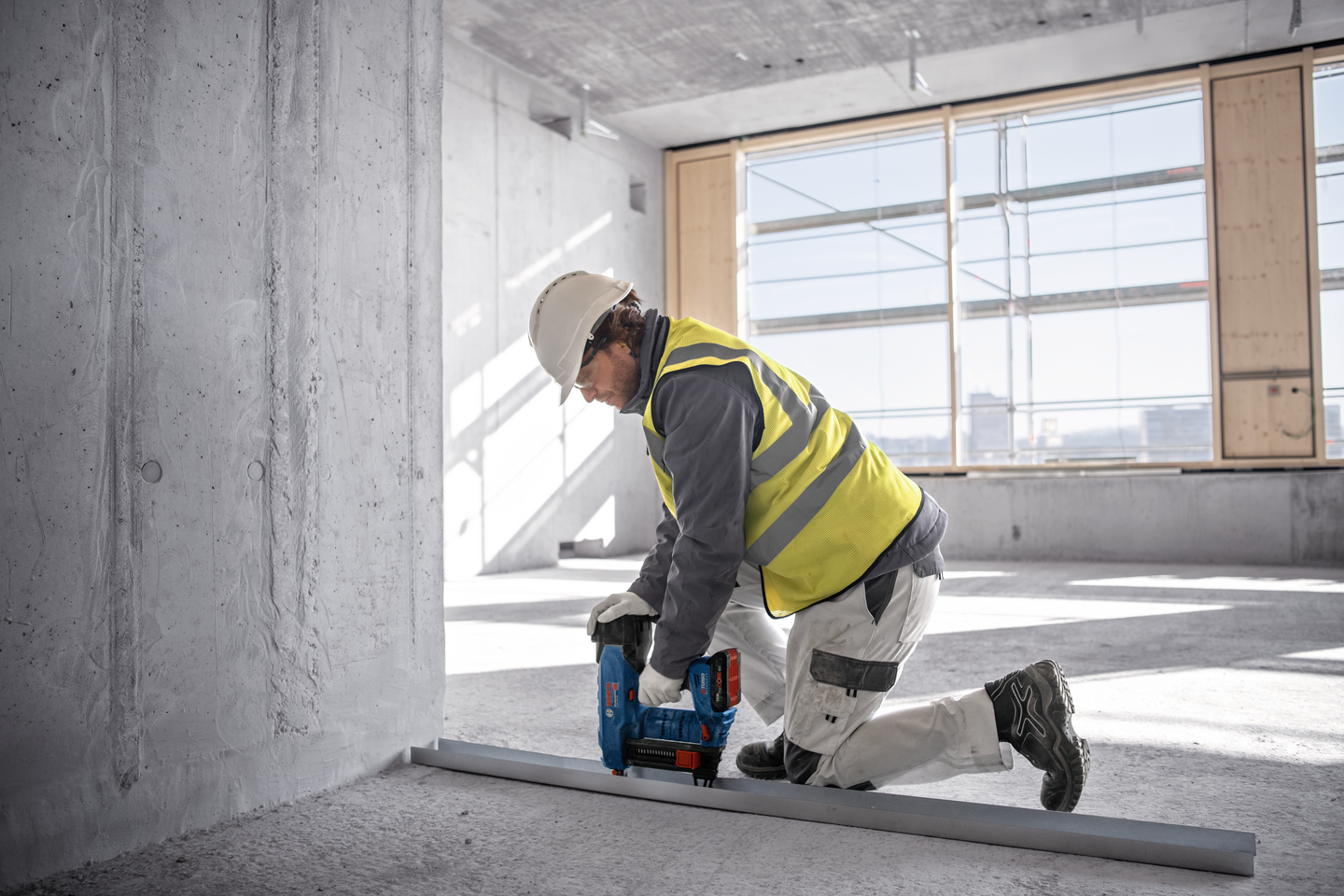 Akkubetoninaulain Bosch GNB 18V-38 2x4,0Ah ProCore GAL 18V-40 XL-Boxx