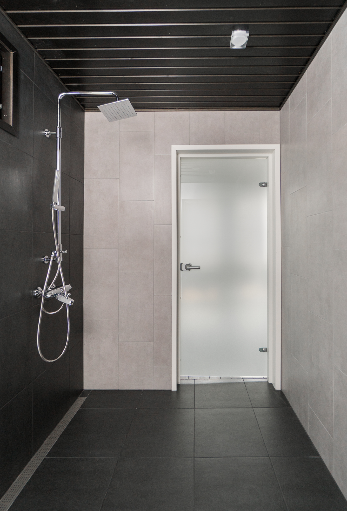 Lasiovi Swedoor Bath Satiini+ valkoinen karmi lukittava