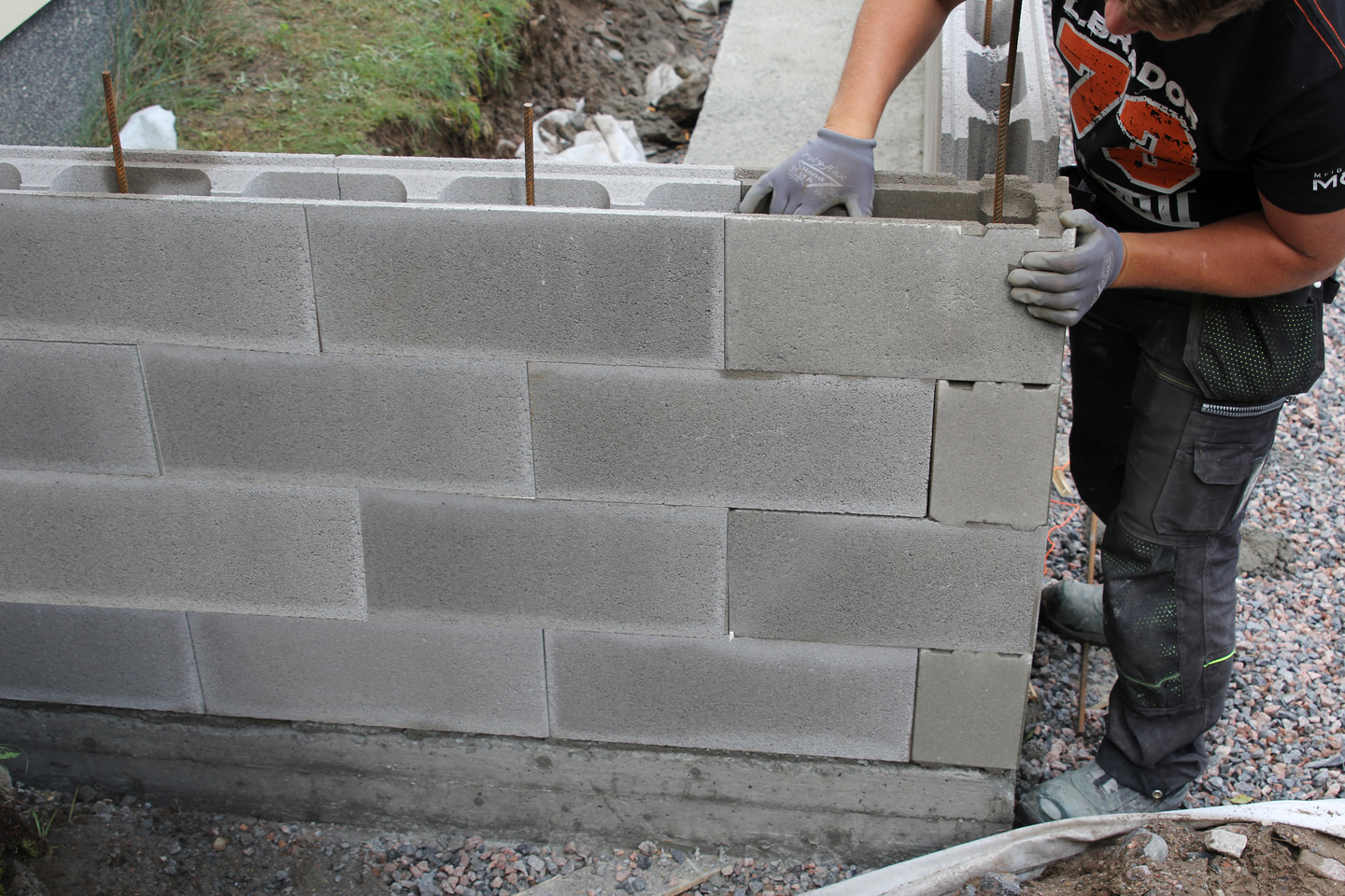 Betonivaluharkko Leca BVH-150 kulma