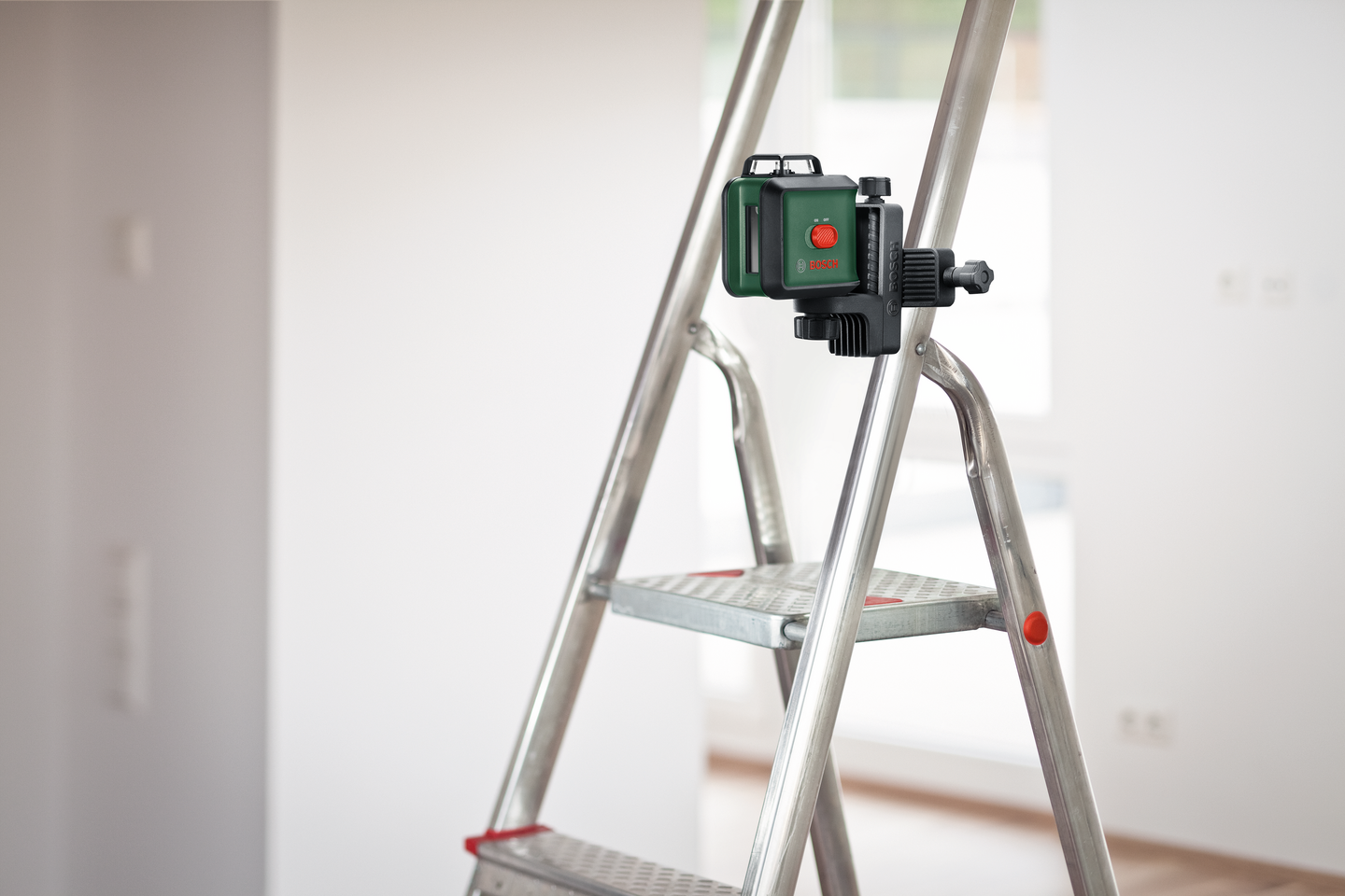 Ristilinjalaser Bosch UniversalLevel 360