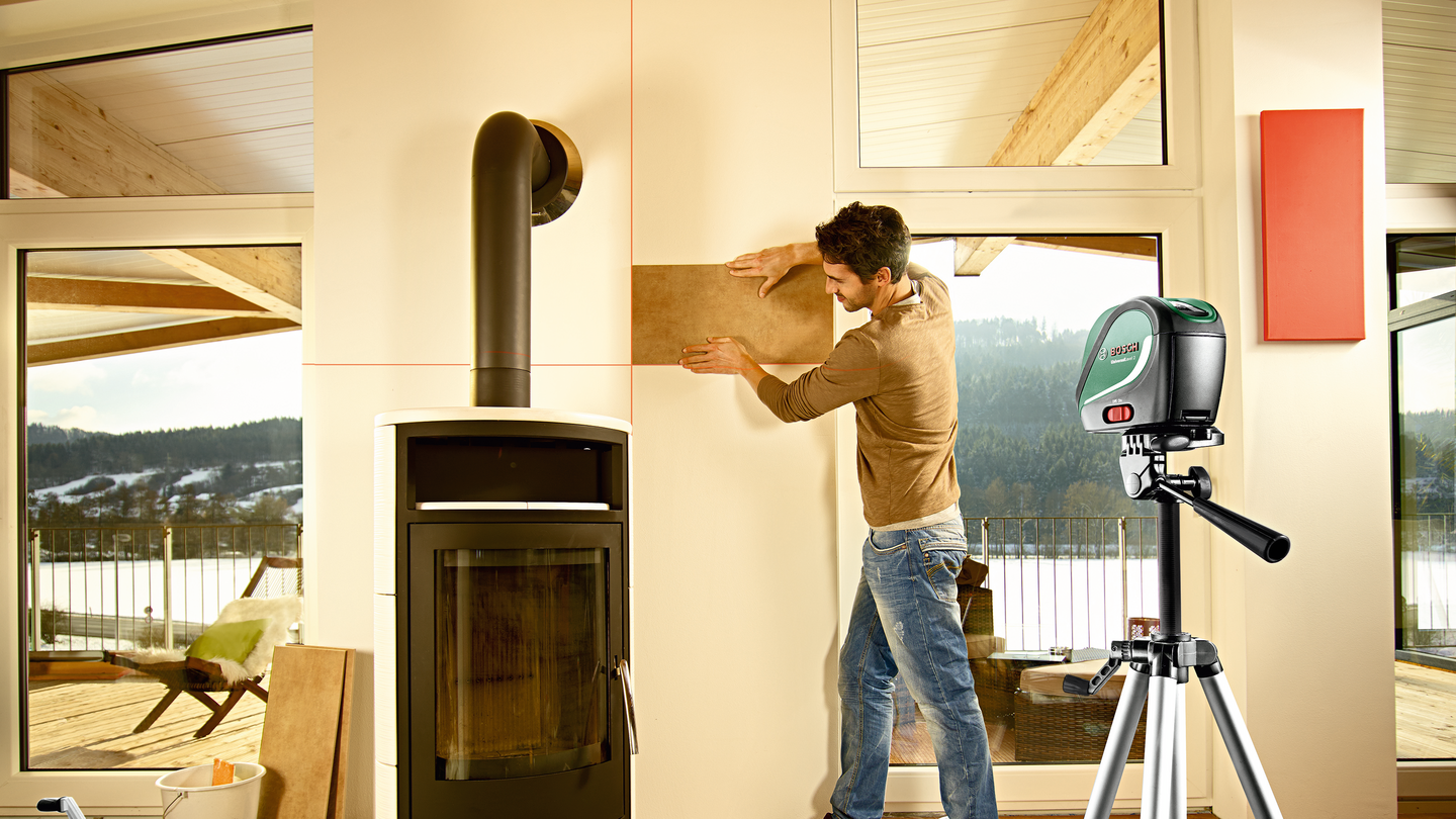 Ristilinjalaser Bosch UniversalLevel 2