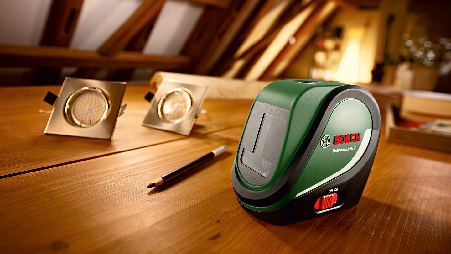 Ristilinjalaser Bosch UniversalLevel 2