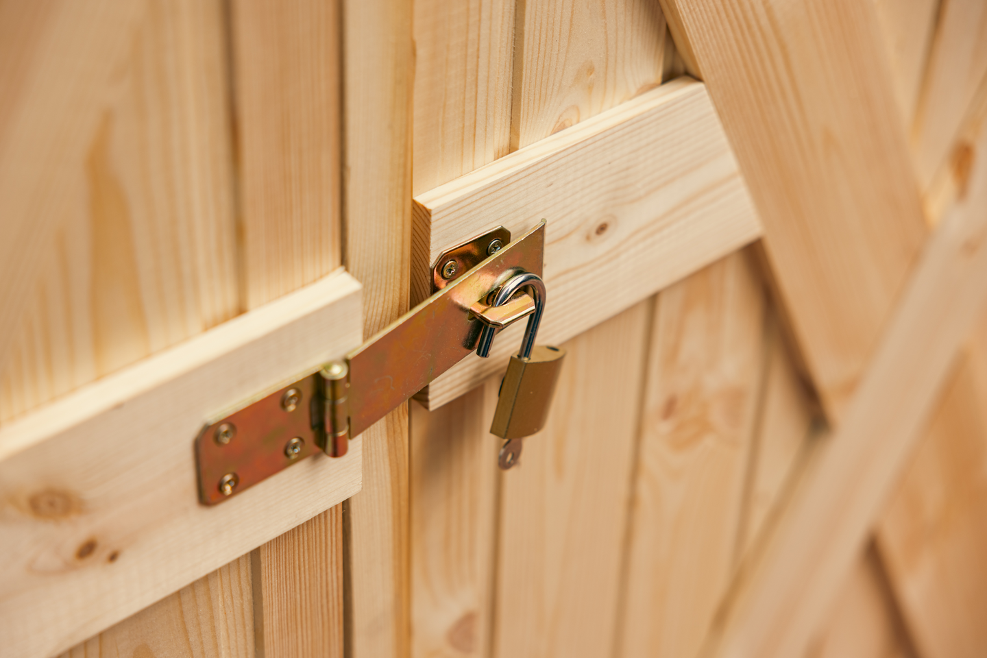 Työkaluvaja hyllyillä ruskea, 144x74x164 cm