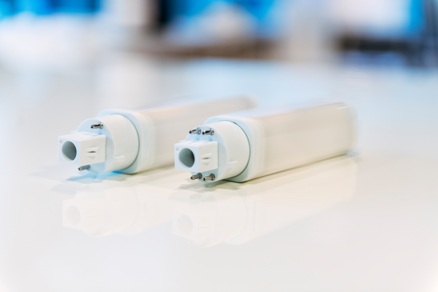 Led-lamppu Philips CorePro PLC 6.5W 830 4p