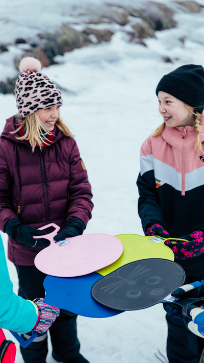 Lumiliukuri Plastex musta 33cm valmistettu suomessa