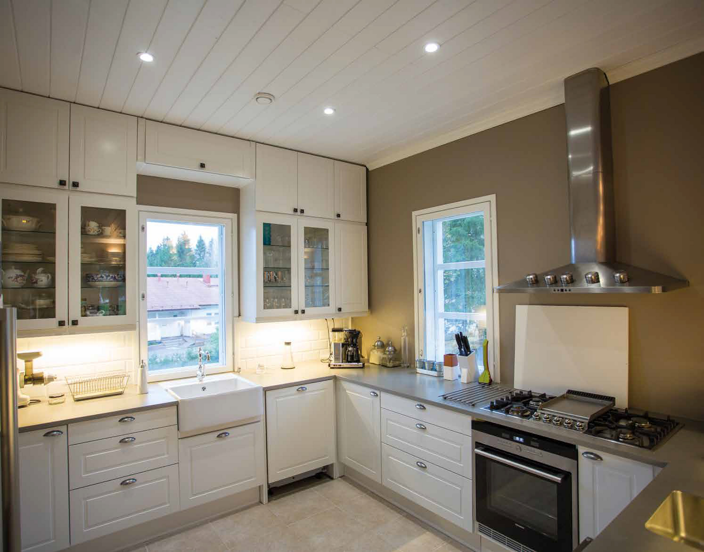 Työpistevalaisin Ensto Ami AL124L1460 20W/830/840 2DSO