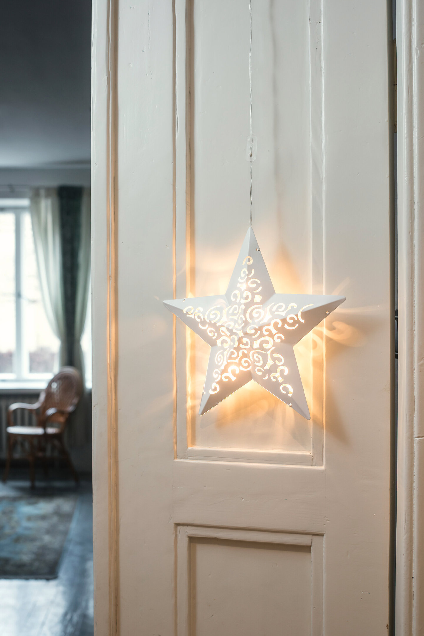 Metallitähti Airam Liana led-sarjalla valaistu valkoinen 30cm