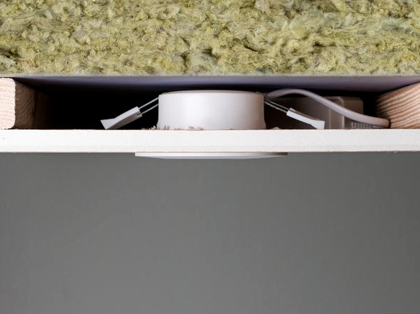 Alasvalo Hide-a-lite Comfort G4 Quick ISO Tilt IP44 690lm 7,5W harjattu teräs