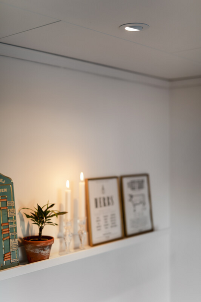 Alasvalo Comfort G4 Quick ISO Tilt IP44 690lm 7,5W 930 36d valkoinen