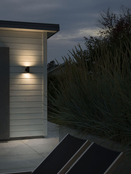 Ulkoseinävalaisin Modena 7535-750 IP44 2x4W musta