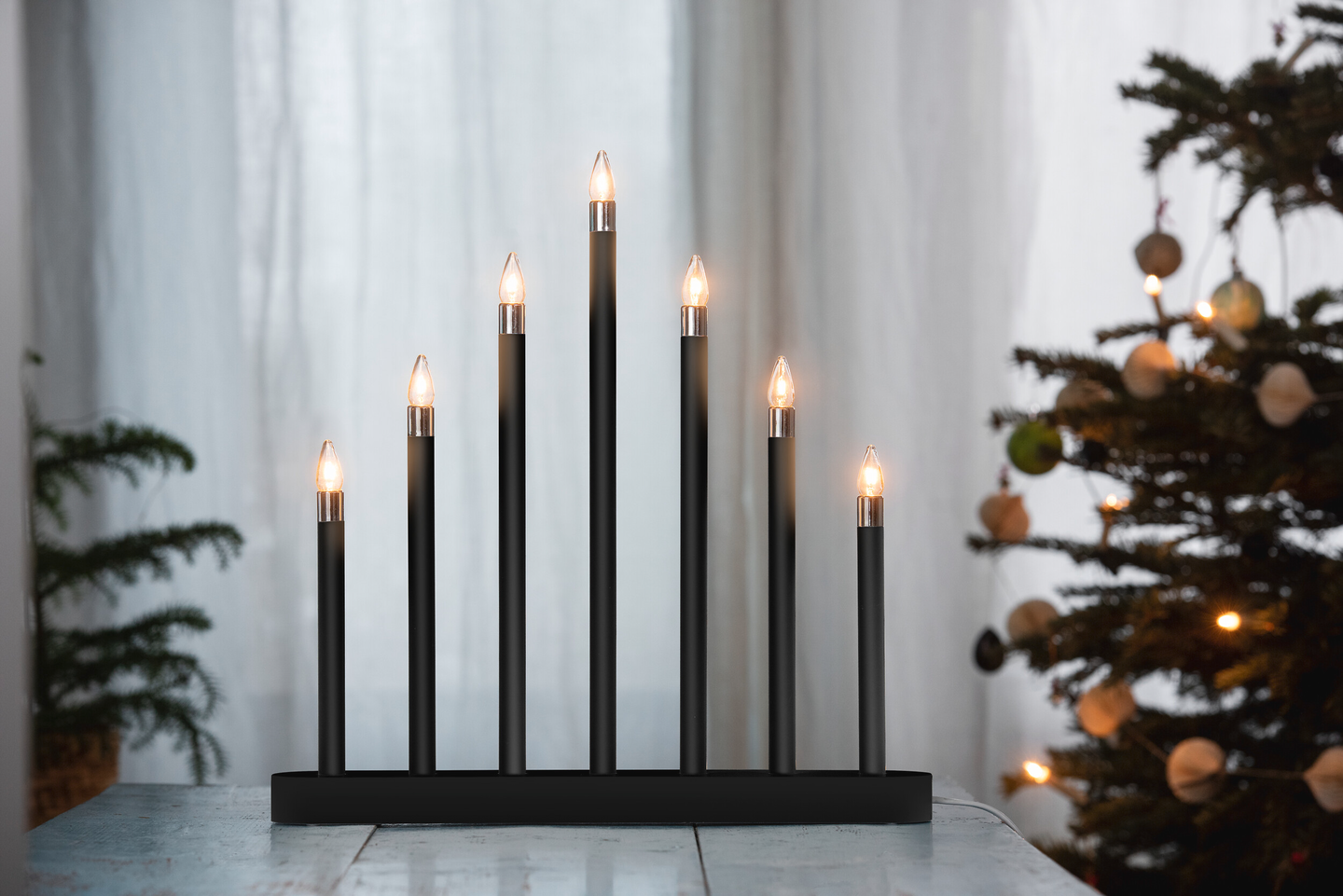 Kynttelikkö Airam Mila 7-osainen musta