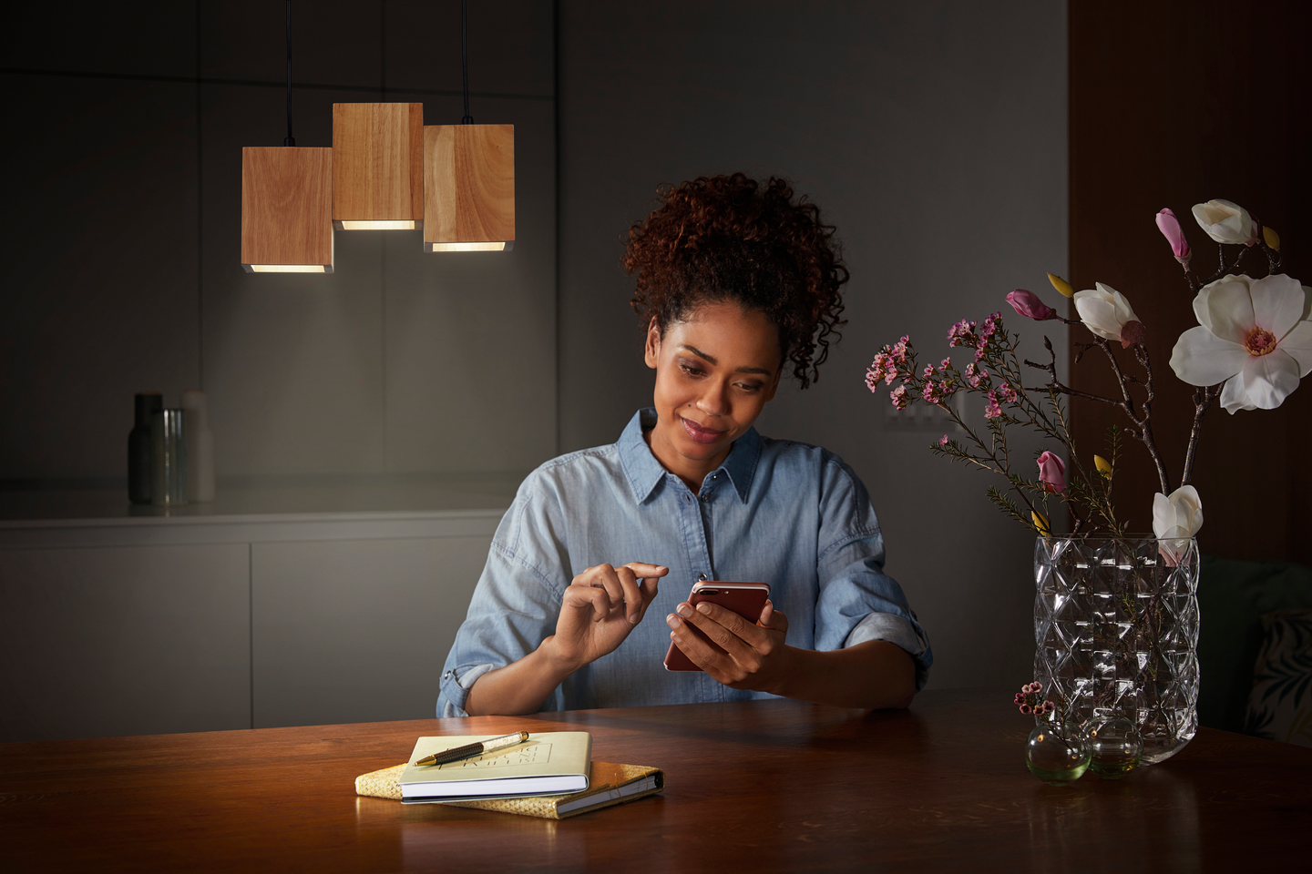 Riippuvalaisin LEDVANCE SMART+  WiFi Wood 1200lm TW