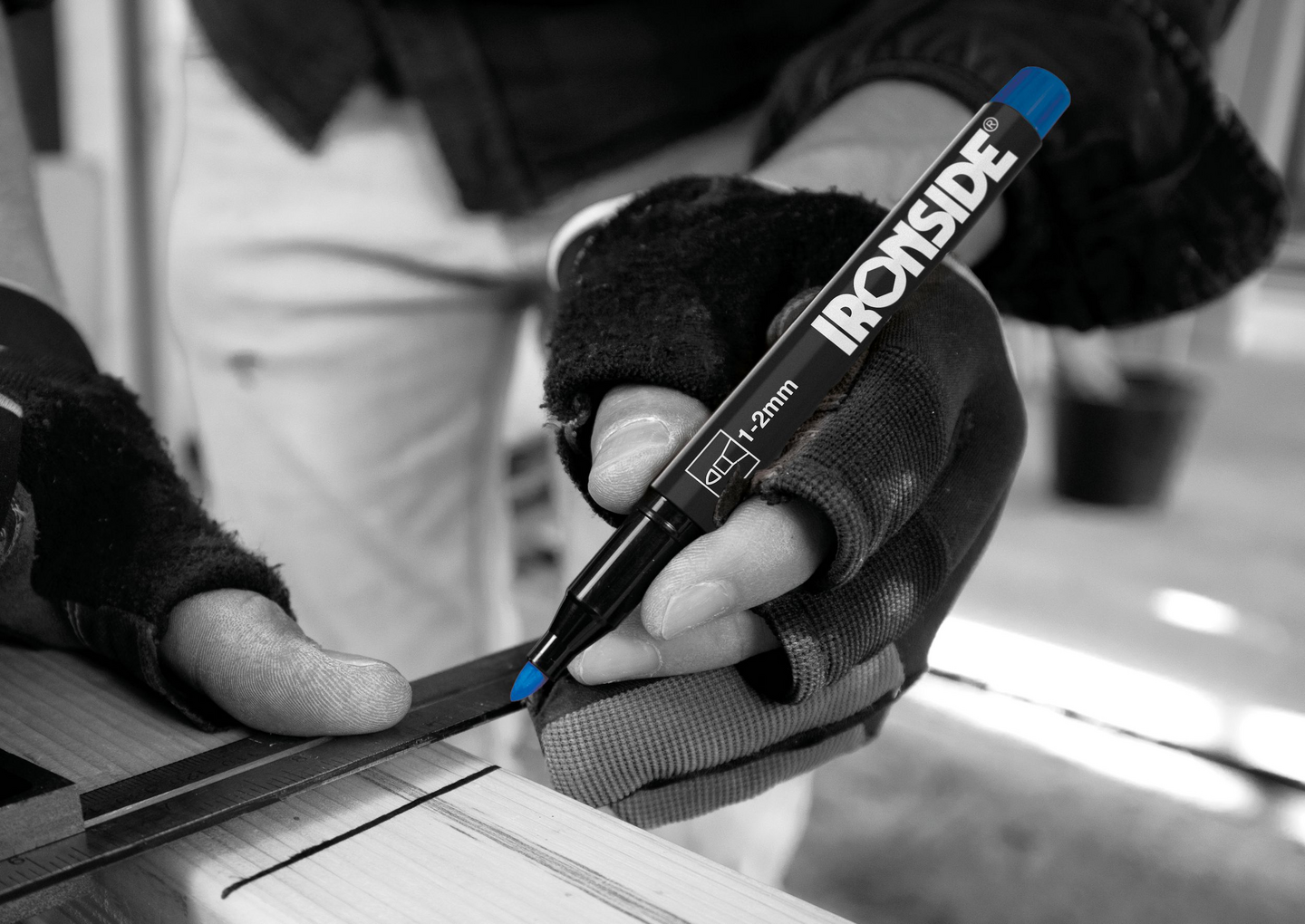 Permanenttitussi Ironside sininen