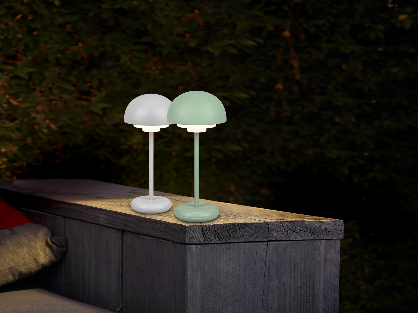 Pöytävalaisin TRIO Elliot led 180lm ladattava pistaasi