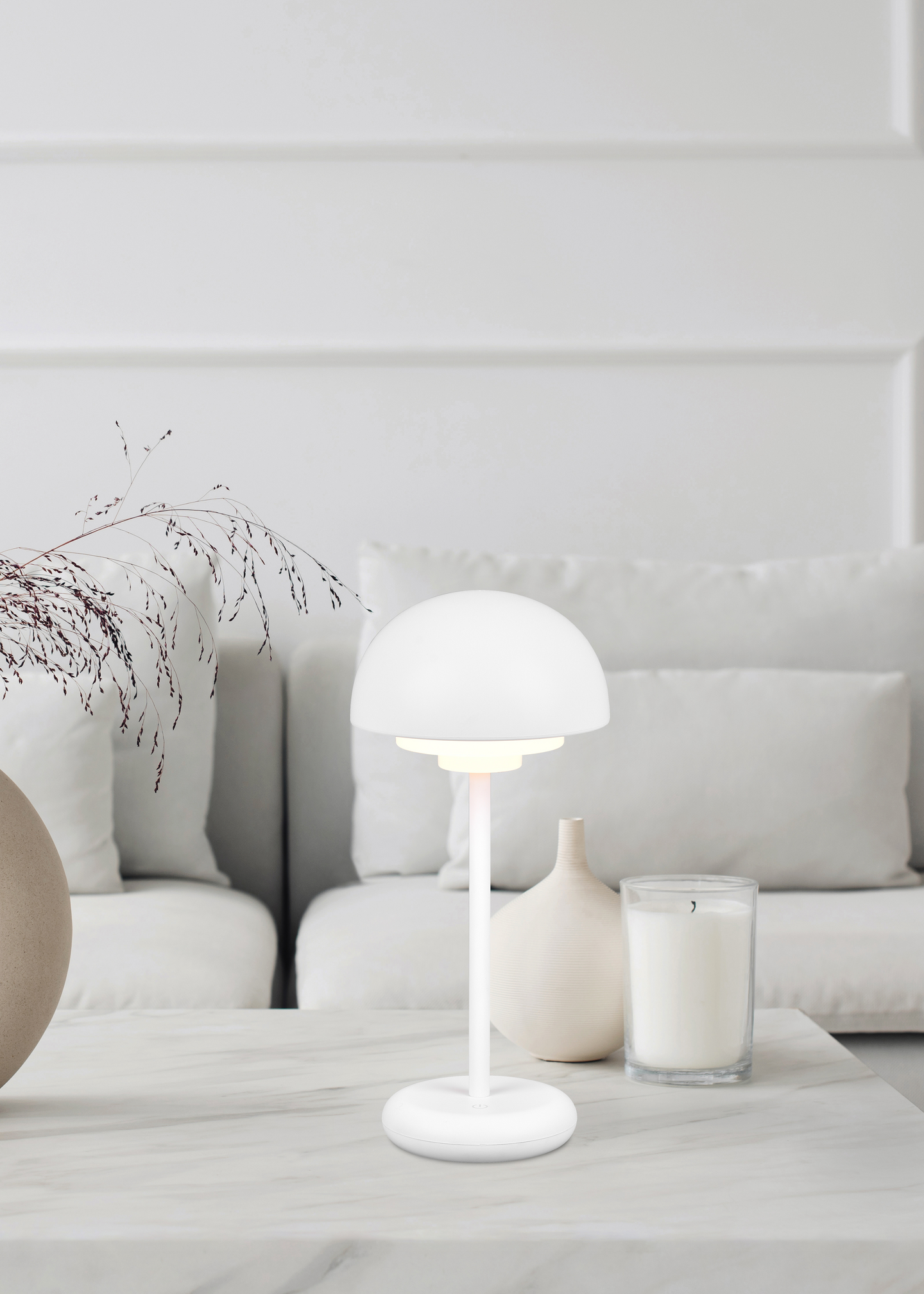 Pöytävalaisin TRIO Elliot led 180lm ladattava mattavalkoinen