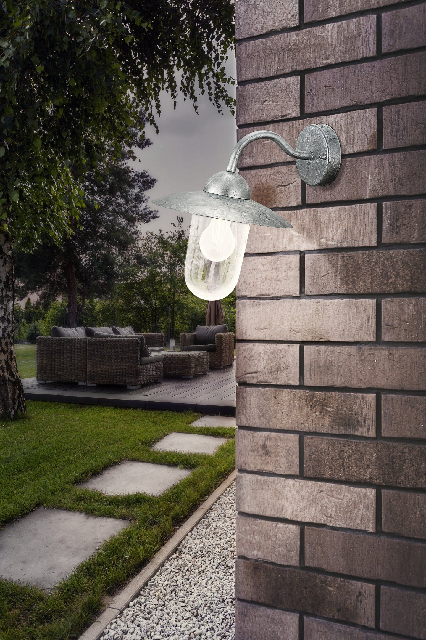 Ulkoseinävalaisin EGLO Milton galvanoitu 88489