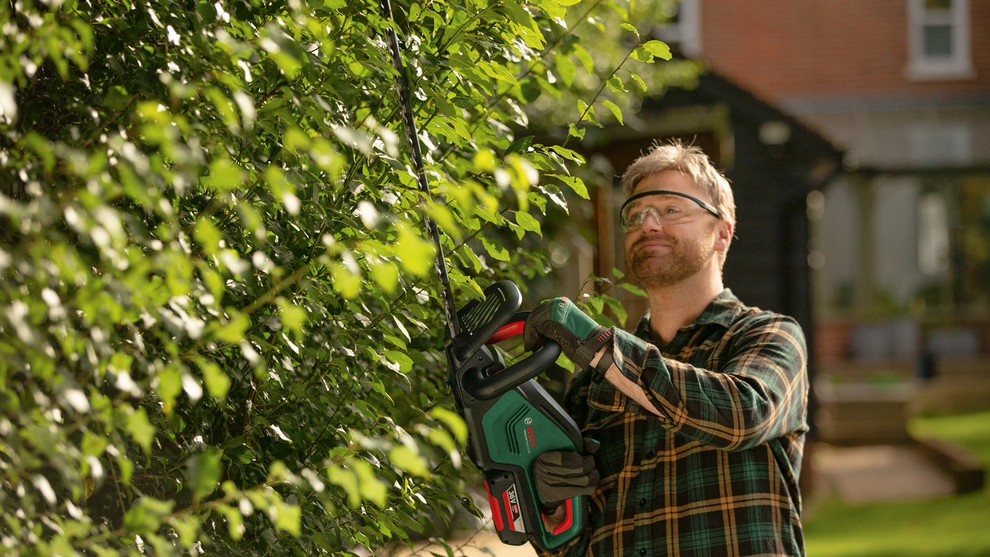 Akkupensasleikkuri Bosch AdvancedHedgeCut 36V-65-28 Solo