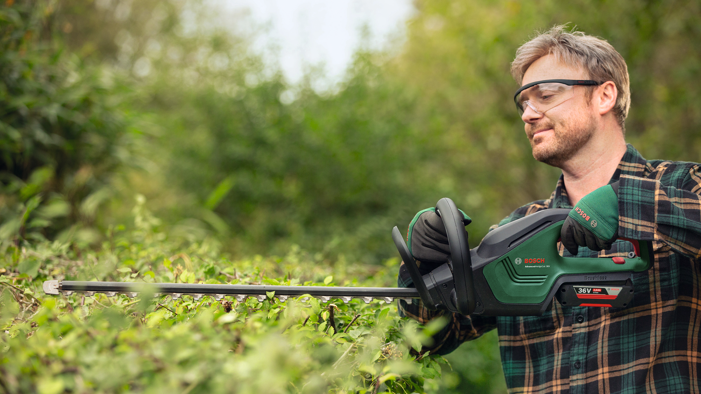 Akkupensasleikkuri Bosch AdvancedHedgeCut 36V-65-28 Solo