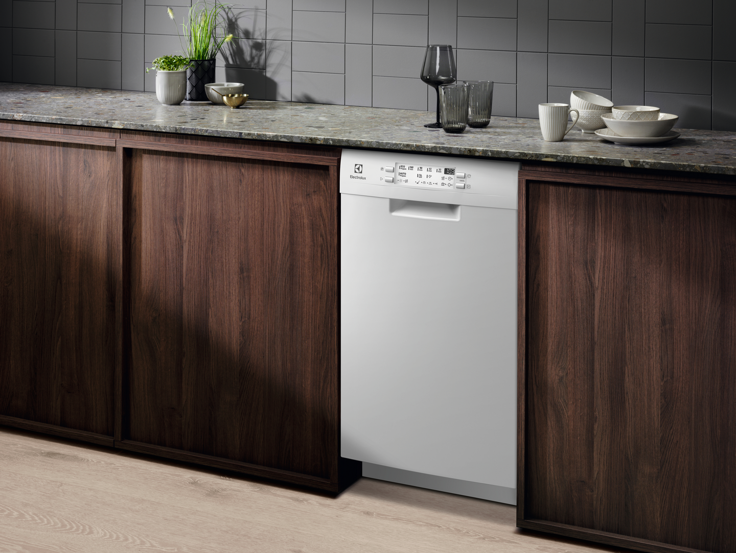 Astianpesukone Electrolux ESS42200SW 45cm valkoinen
