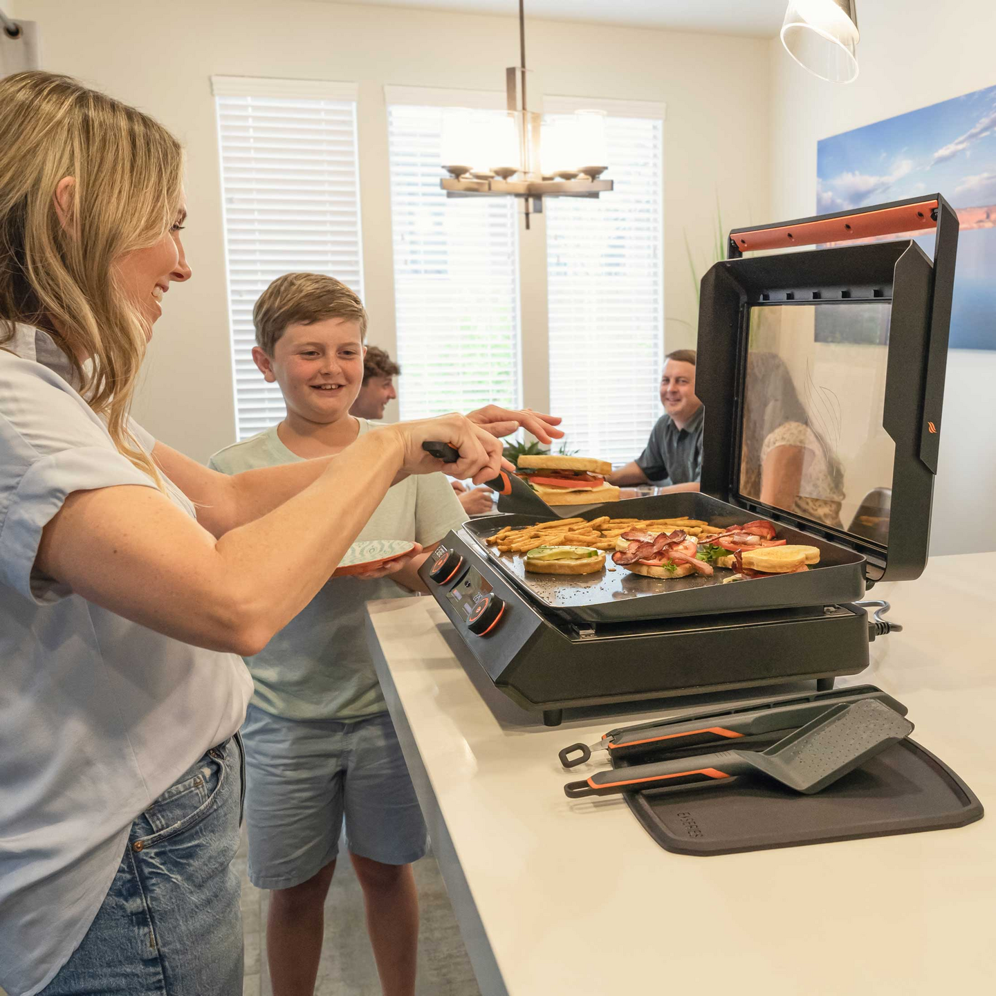 ParilaGrilli 22'' Blackstone sähkökäyttöinen