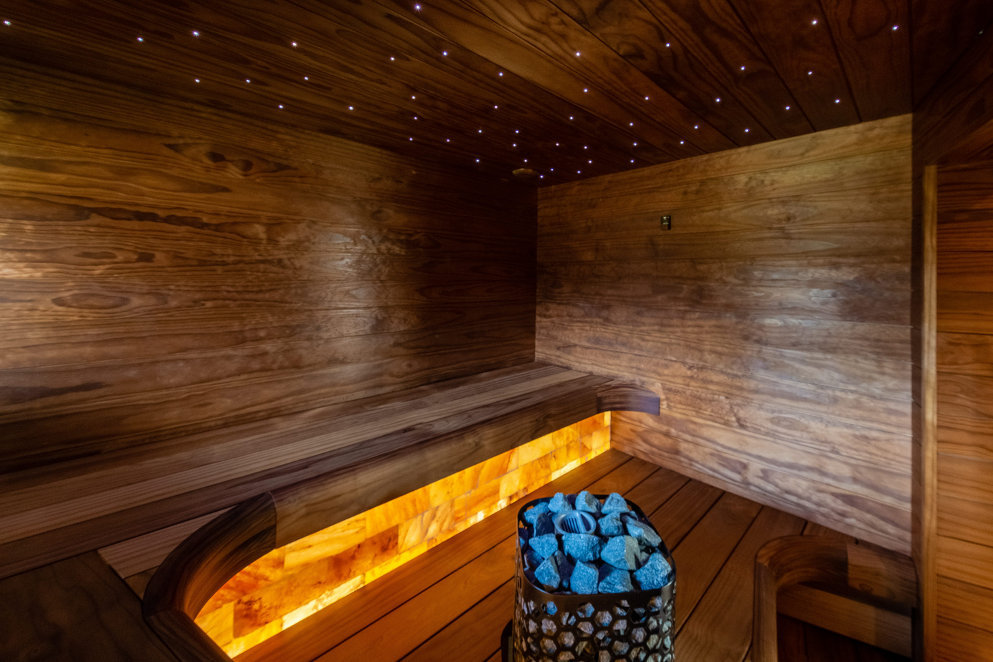 Saunapaneeli Thermory 15x140x2700 STS4 lämpökäsitelty radiatamänty